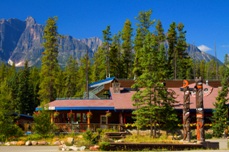 Sunwapta Falls Resort